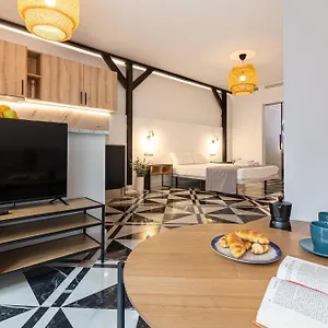 Apartamento El Patio De La Luna Freshapartments, Málaga