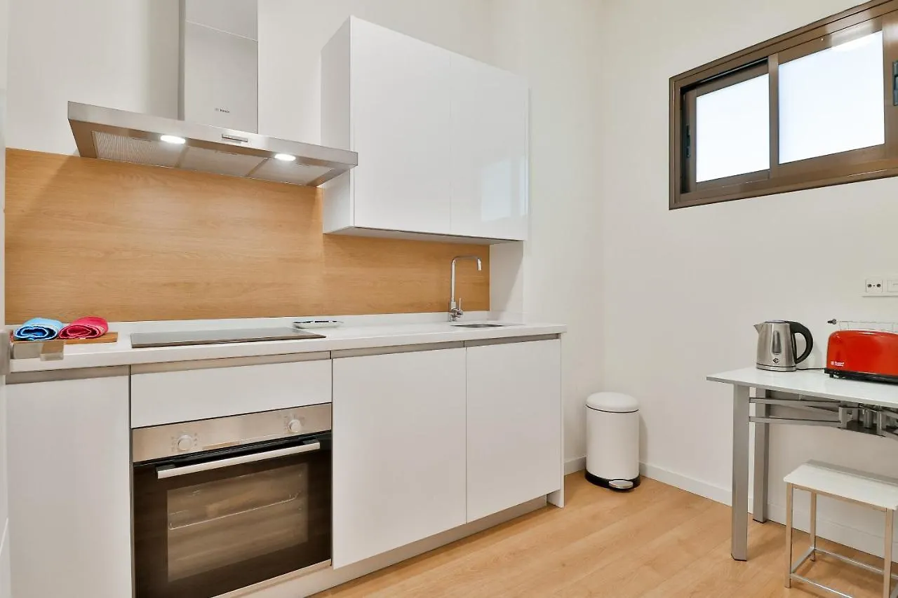 C74 - Marvelous 3 Bedroom Apartment In Historical Málaga España